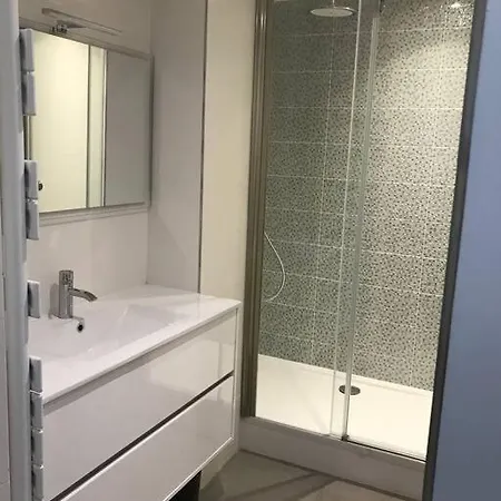 Amazing 6 Pax Place Near Opera Apartment *